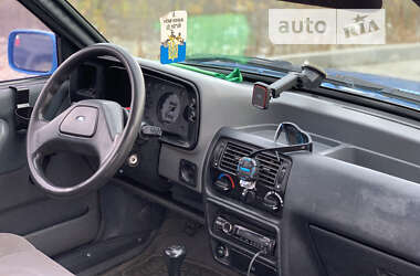 Хэтчбек Ford Escort 1987 в 