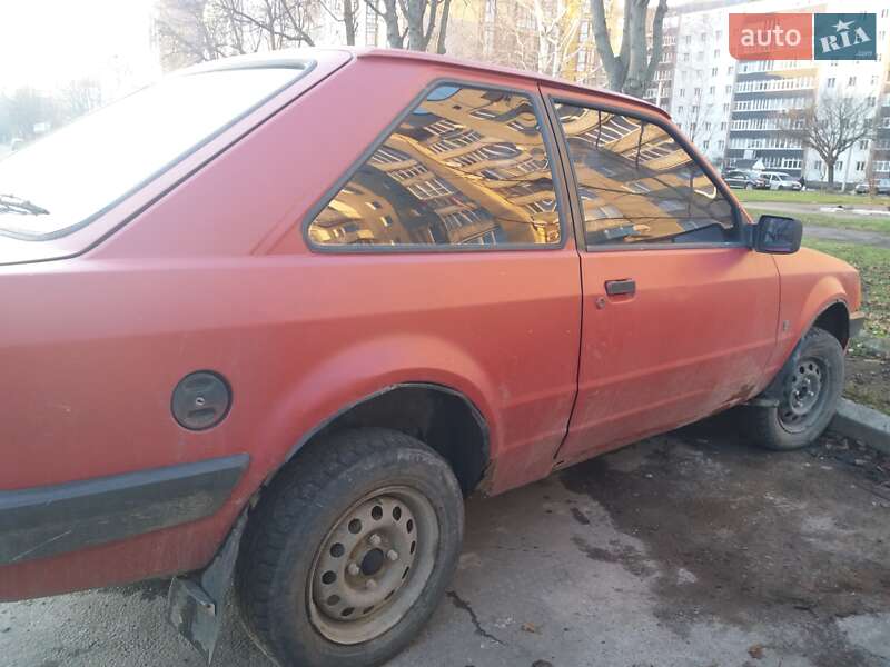 Универсал Ford Escort 1985 в Калуше фото 2 Универсал Ford Escort 1985 в Калуше