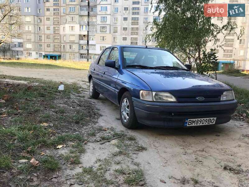 Хетчбек Ford Escort 1992 в Шостці