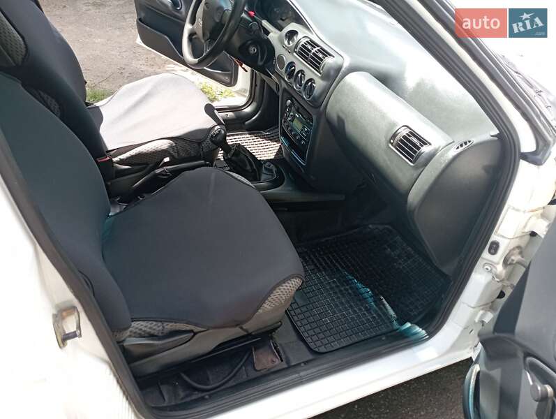 Универсал Ford Escort 2001 в Золочеве