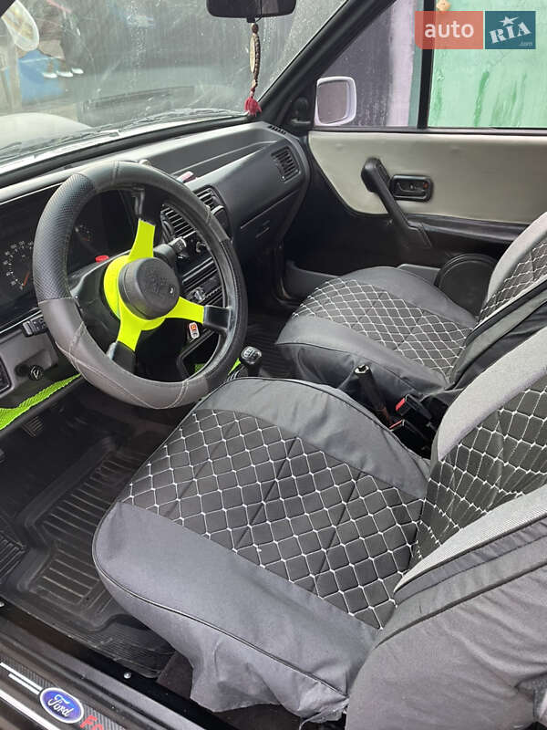 Кабріолет Ford Escort 1988 в Запоріжжі фото 9 Кабріолет Ford Escort 1988 в Запоріжжі