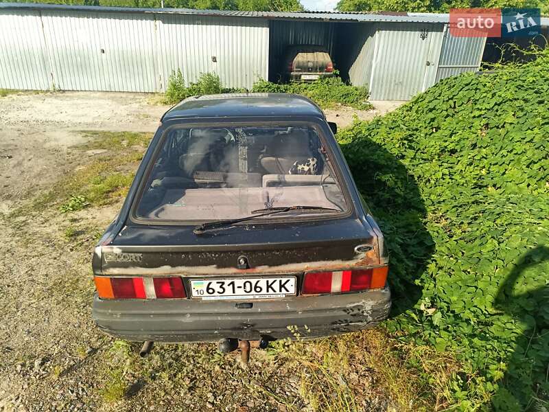 Хэтчбек Ford Escort 1984 в Киеве