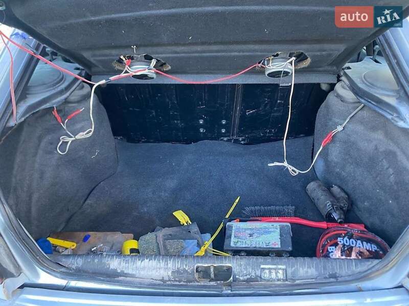 Хэтчбек Ford Escort 1996 в Звягеле