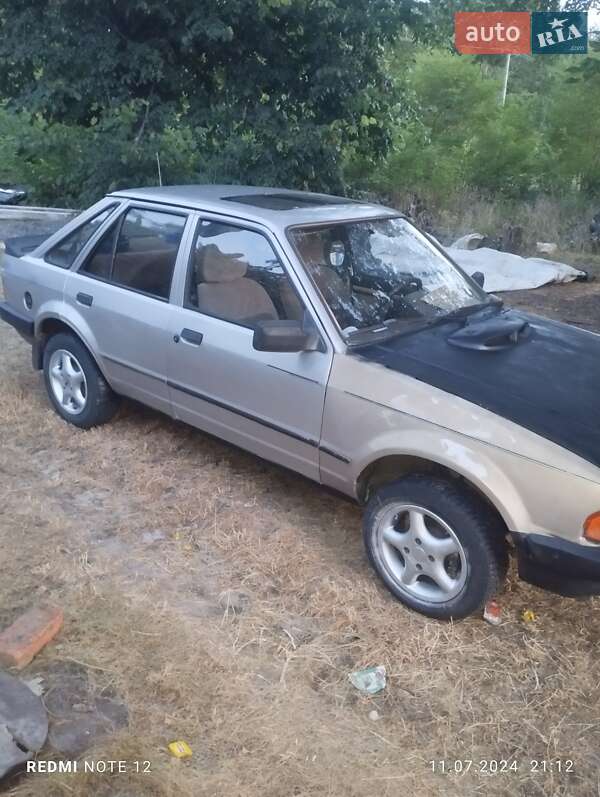 Универсал Ford Escort 1985 в Катеринополе