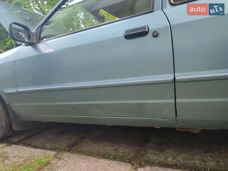 Хетчбек Ford Escort 1986 в Долині