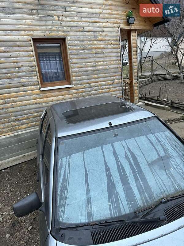 Хэтчбек Ford Escort 1991 в Хусте