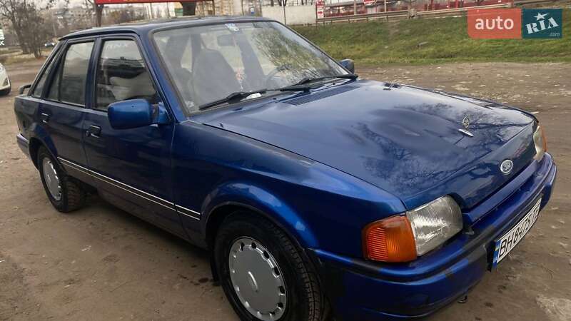 Лифтбек Ford Escort 1986 в Одессе