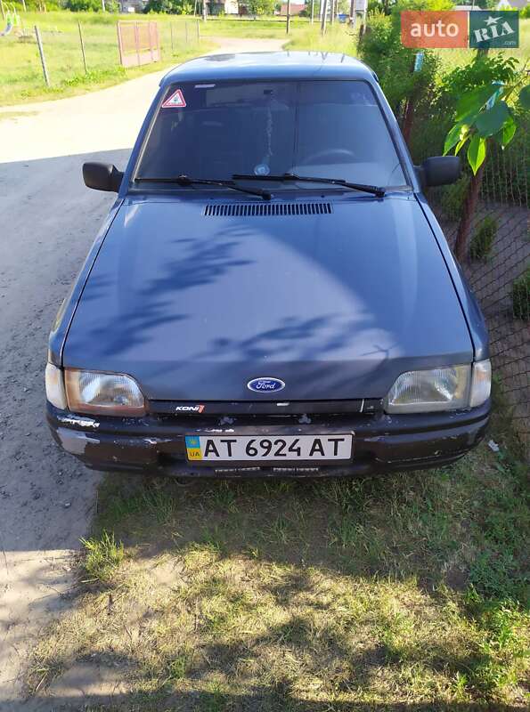 Хэтчбек Ford Escort 1987 в Судовой Вишне
