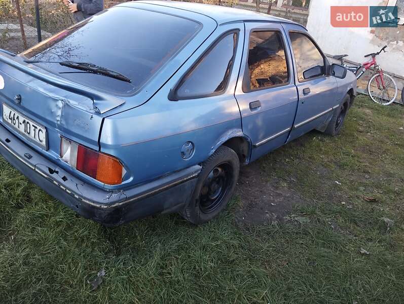 Хэтчбек Ford Escort 1987 в Судовой Вишне