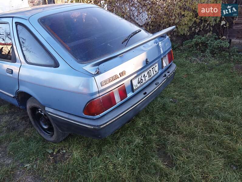 Хэтчбек Ford Escort 1987 в Судовой Вишне