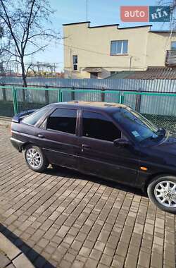 Хэтчбек Ford Escort 1995 в Луцке