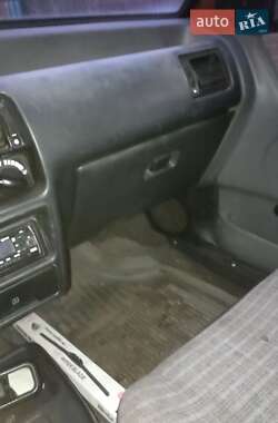 Хэтчбек Ford Escort 1989 в 