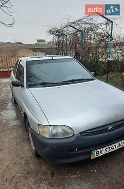 Хэтчбек Ford Escort 1995 в Ровно