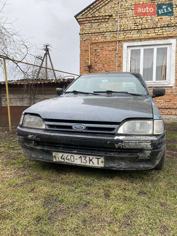 Седан Ford Escort 1992 в 
