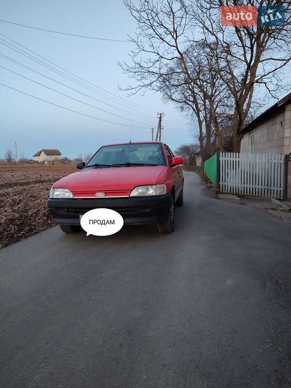 Седан Ford Escort 1992 в Ивано-Франковске