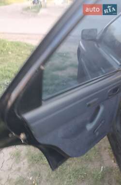 Хетчбек Ford Escort 1993 в 