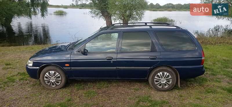 Універсал Ford Escort 1995 в Новгород-Сіверському