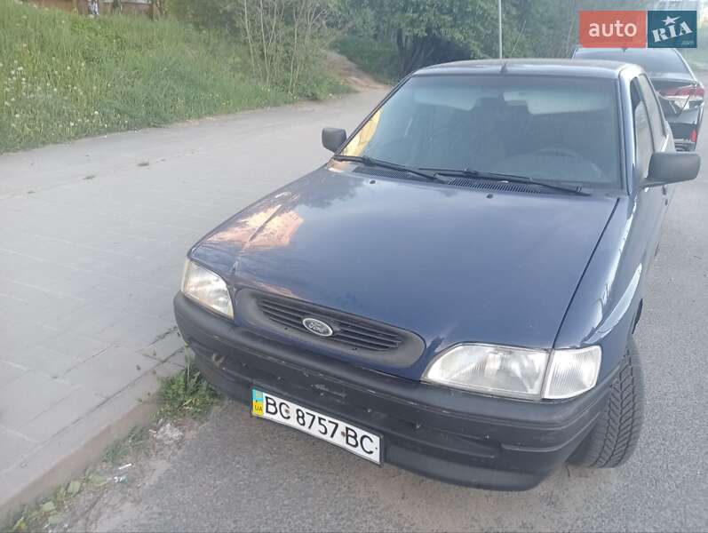 Хетчбек Ford Escort 1993 в Львові