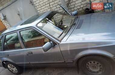 Хэтчбек Ford Escort 1989 в Светловодске