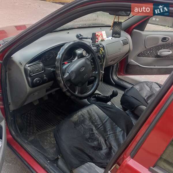 Хэтчбек Ford Escort 1995 в Харькове