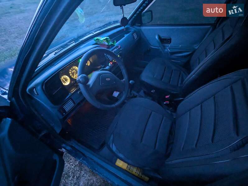 Хэтчбек Ford Escort 1988 в Великом Кучурове