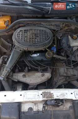 Хэтчбек Ford Escort 1995 в 