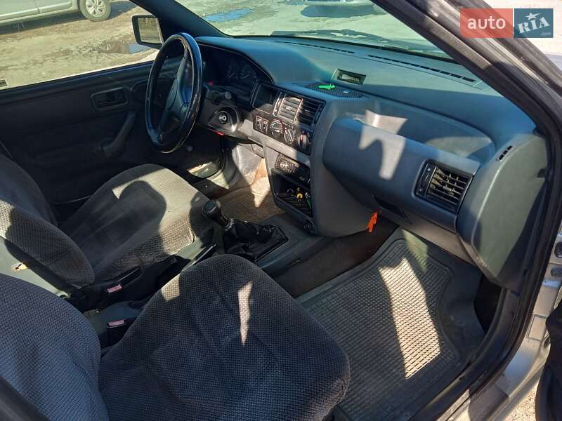 Лифтбек Ford Escort 1990 в Кременце