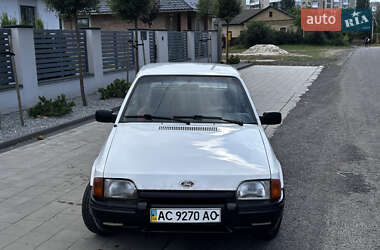 Хетчбек Ford Escort 1987 в Луцьку