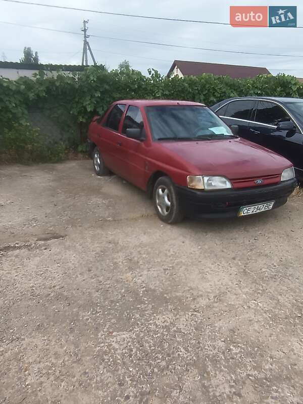 Хэтчбек Ford Escort 1991 в Новоднестровске