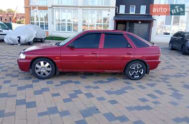 Хэтчбек Ford Escort 1998 в 