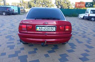 Хэтчбек Ford Escort 1998 в 