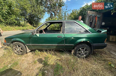 Хэтчбек Ford Escort 1981 в 