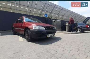 Седан Ford Escort 1993 в Дрогобыче