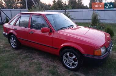 Хетчбек Ford Escort 1988 в Любешові