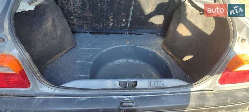 Хэтчбек Ford Escort 1992 в Умани
