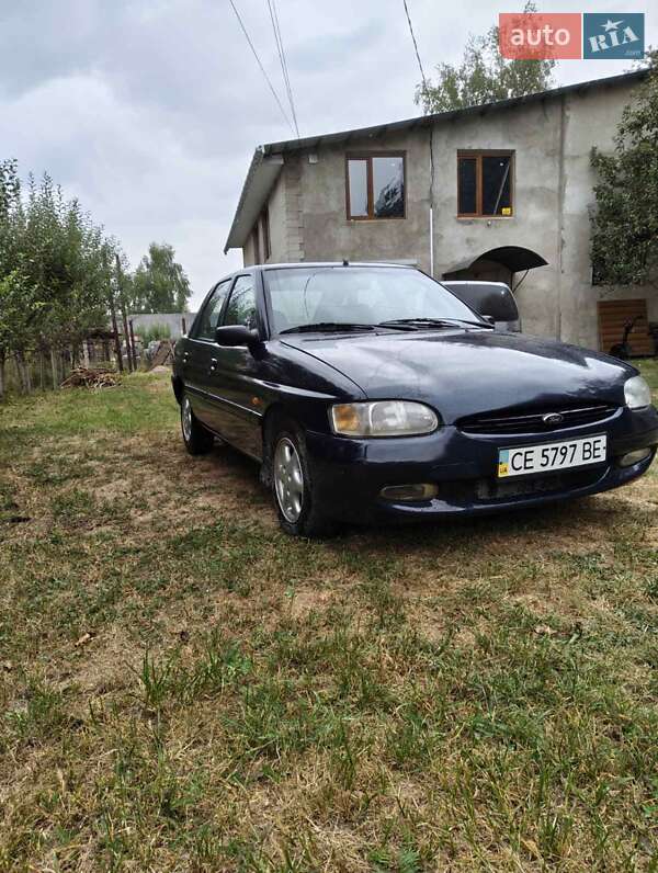 Хэтчбек Ford Escort 1996 в Черновцах