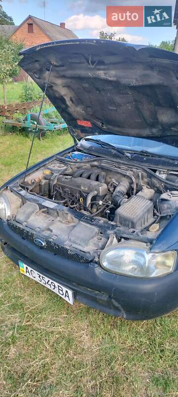 Универсал Ford Escort 2000 в Луцке