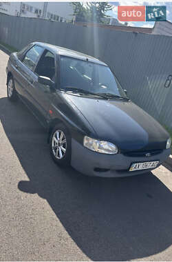 Хэтчбек Ford Escort 1996 в Борисполе