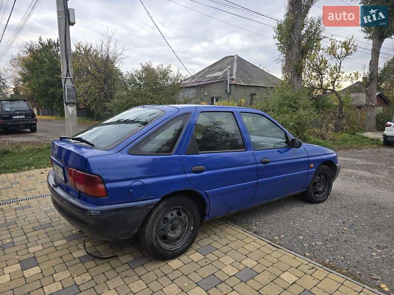 Хетчбек Ford Escort 1992 в Харкові фото 5 Хетчбек Ford Escort 1992 в Харкові