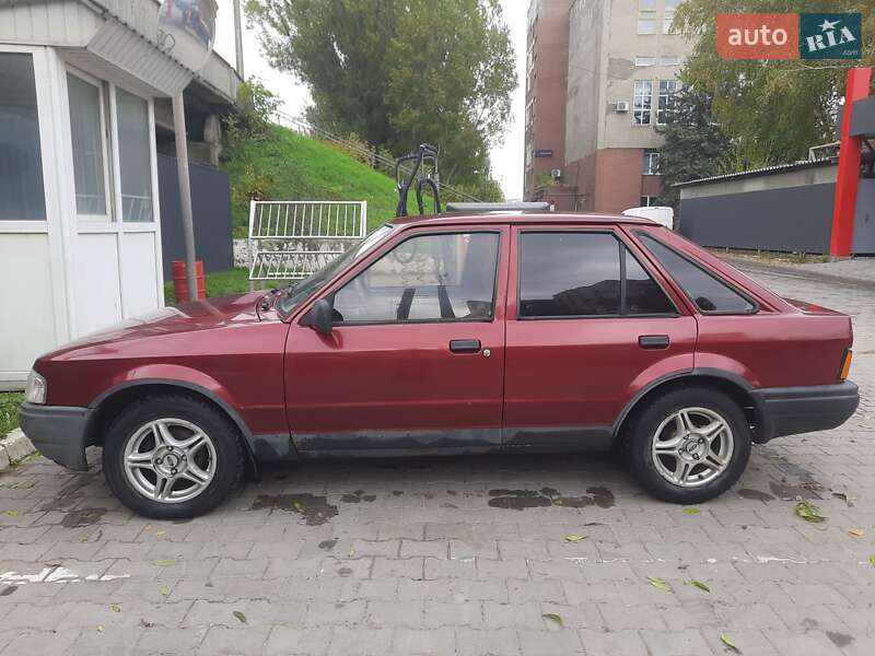 Хэтчбек Ford Escort 1989 в Хмельницком фото 2 Хэтчбек Ford Escort 1989 в Хмельницком