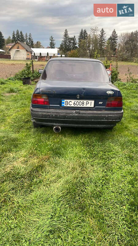 Седан Ford Escort 1994 в Щирце