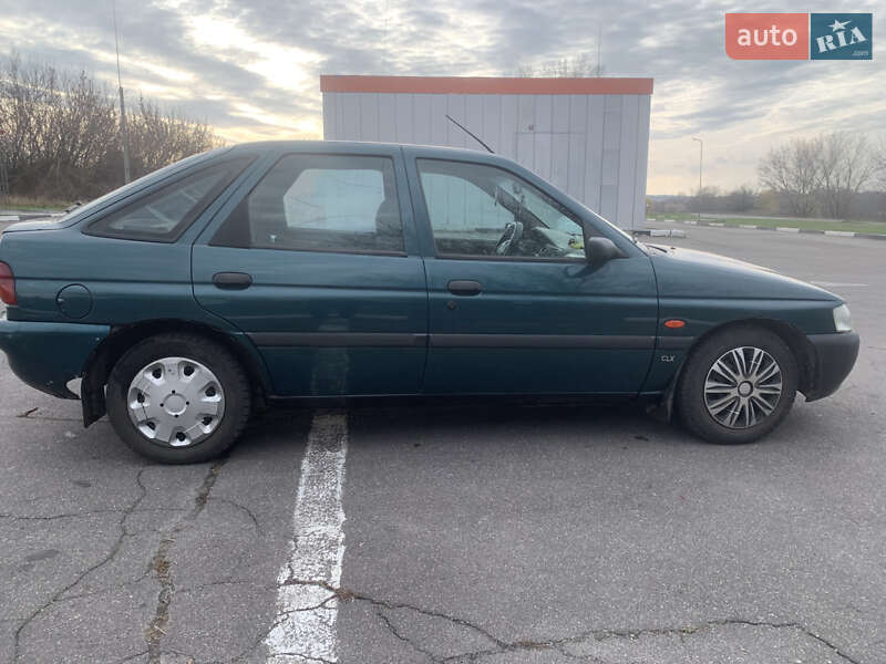 Хэтчбек Ford Escort 1996 в Новой Водолаге фото 4 Хэтчбек Ford Escort 1996 в Новой Водолаге