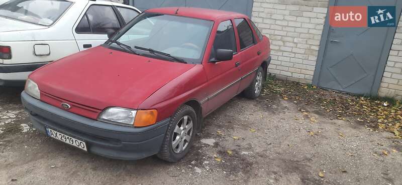 Хэтчбек Ford Escort 1991 в Харькове фото Хэтчбек Ford Escort 1991 в Харькове