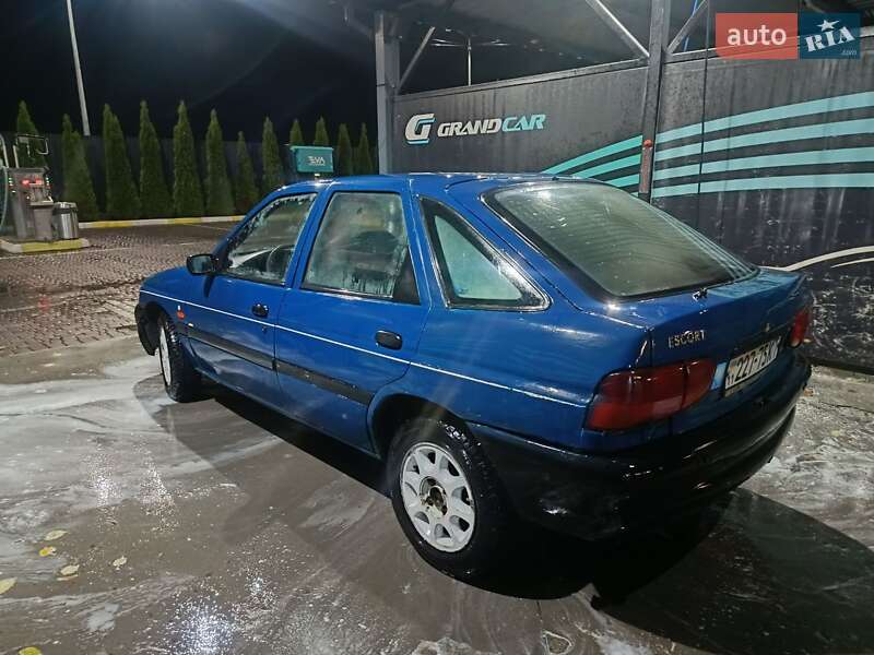 Хэтчбек Ford Escort 1995 в Коростене фото 4 Хэтчбек Ford Escort 1995 в Коростене
