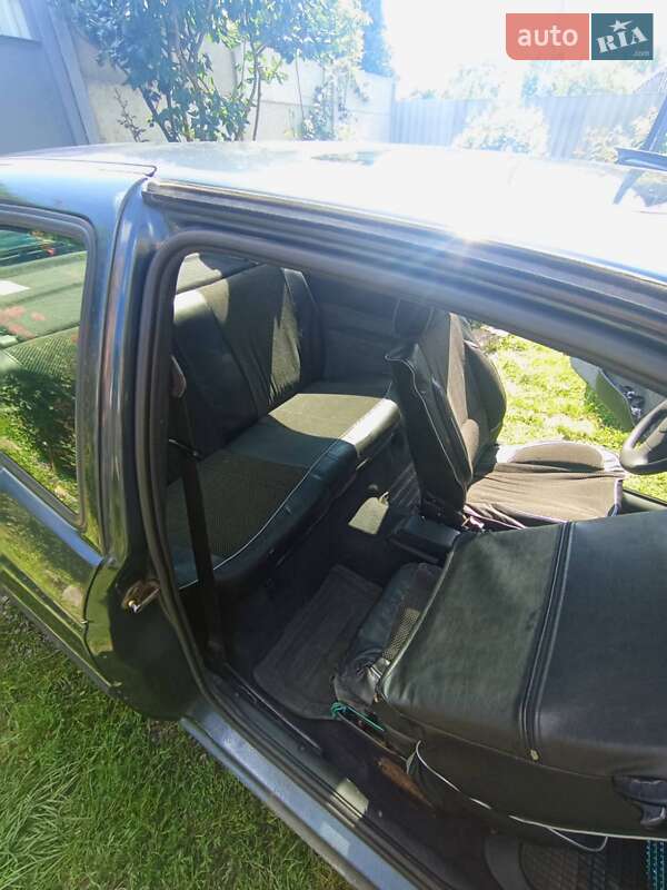 Хетчбек Ford Escort 1993 в Бучі