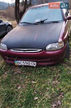 Седан Ford Escort 1997 в Стрые