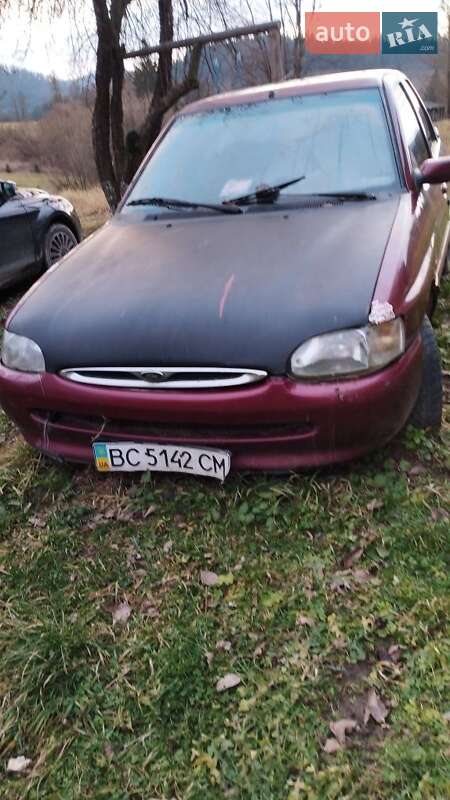 Седан Ford Escort 1997 в Стрые