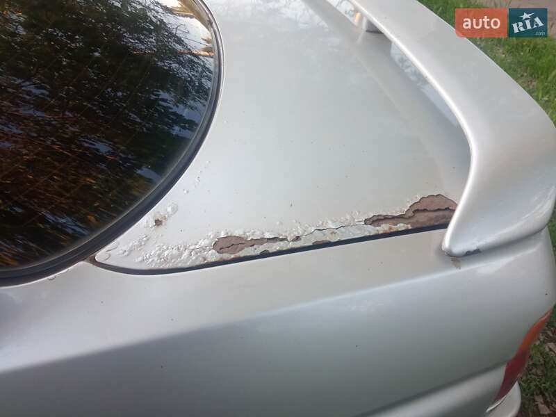 Седан Ford Escort 1992 в Кривом Роге