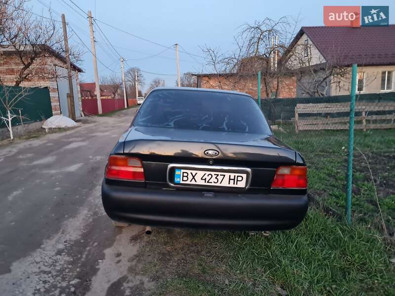 Седан Ford Escort 1998 в Ізяславі