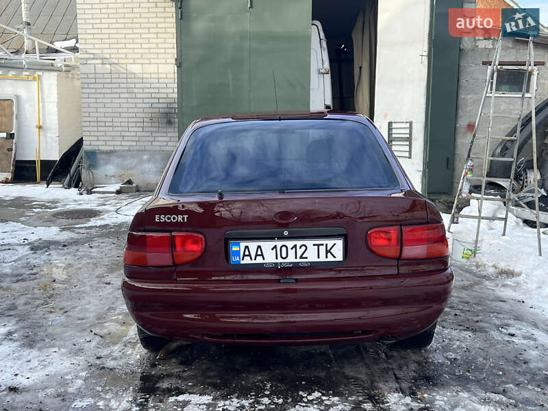 Ліфтбек Ford Escort 1995 в Білій Церкві